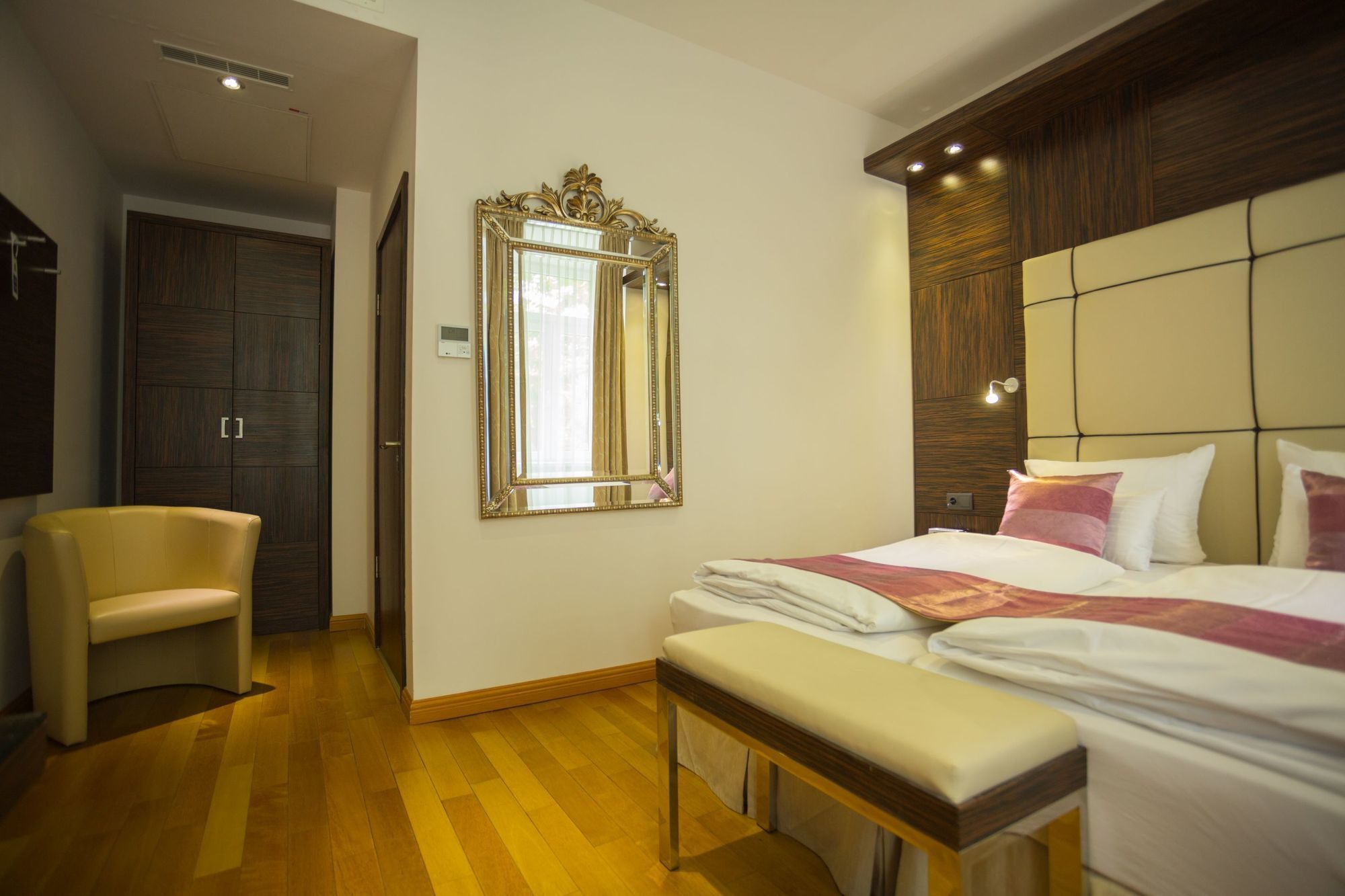 Best Western Plus Hotel Arcadia Wien Exterior foto
